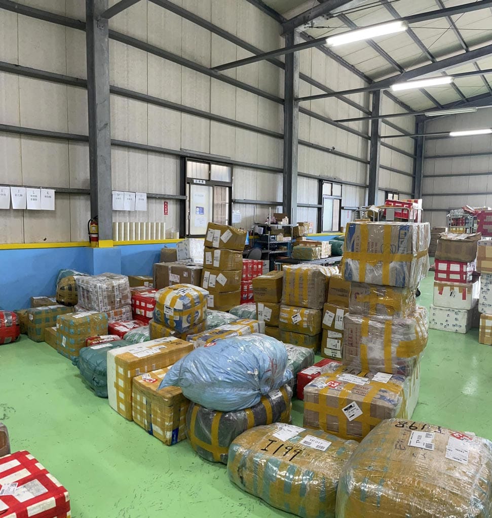 Dịch vụ gom hàng, vận chuyển đường biển từ Hàn Quốc về Việt Nam giá rẻ nhất thị trường 1 Dịch-vụ-gom-hàng-vận-chuyển-đường-biển-từ-Hàn-Quốc-về-Việt-Nam